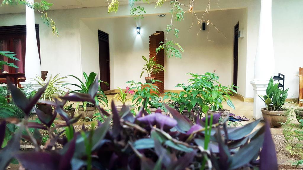 Kassapa Home Stay 锡吉里亚 外观 照片